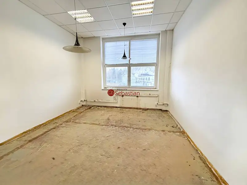 Pronájem kanceláře 69 m², Pelhřimov – náhled fotky 3