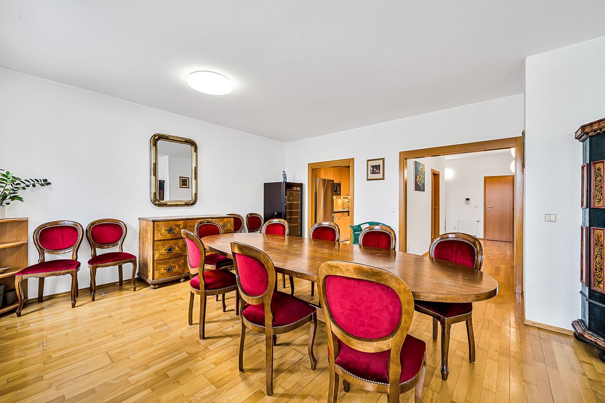 Pronájem bytu 3+1 112 m²