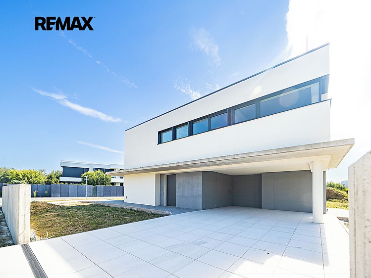 Будинок на продаж, 206 м² (1 з 12)
