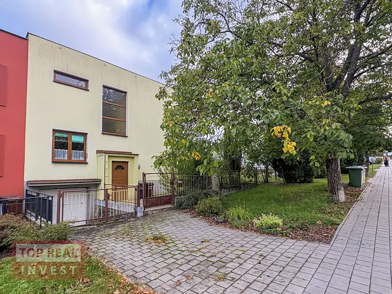 Prodej rodinného domu 209 m², pozemek 357 m², Kroměříž – náhled fotky 1