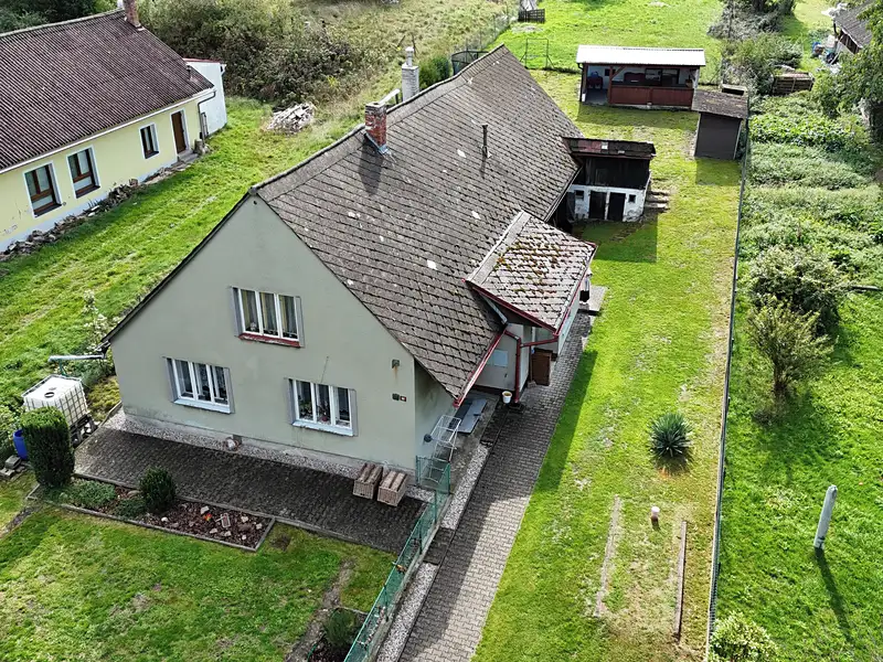 Prodej rodinného domu 100 m², pozemek 1428 m², Kdyně – náhled fotky 2