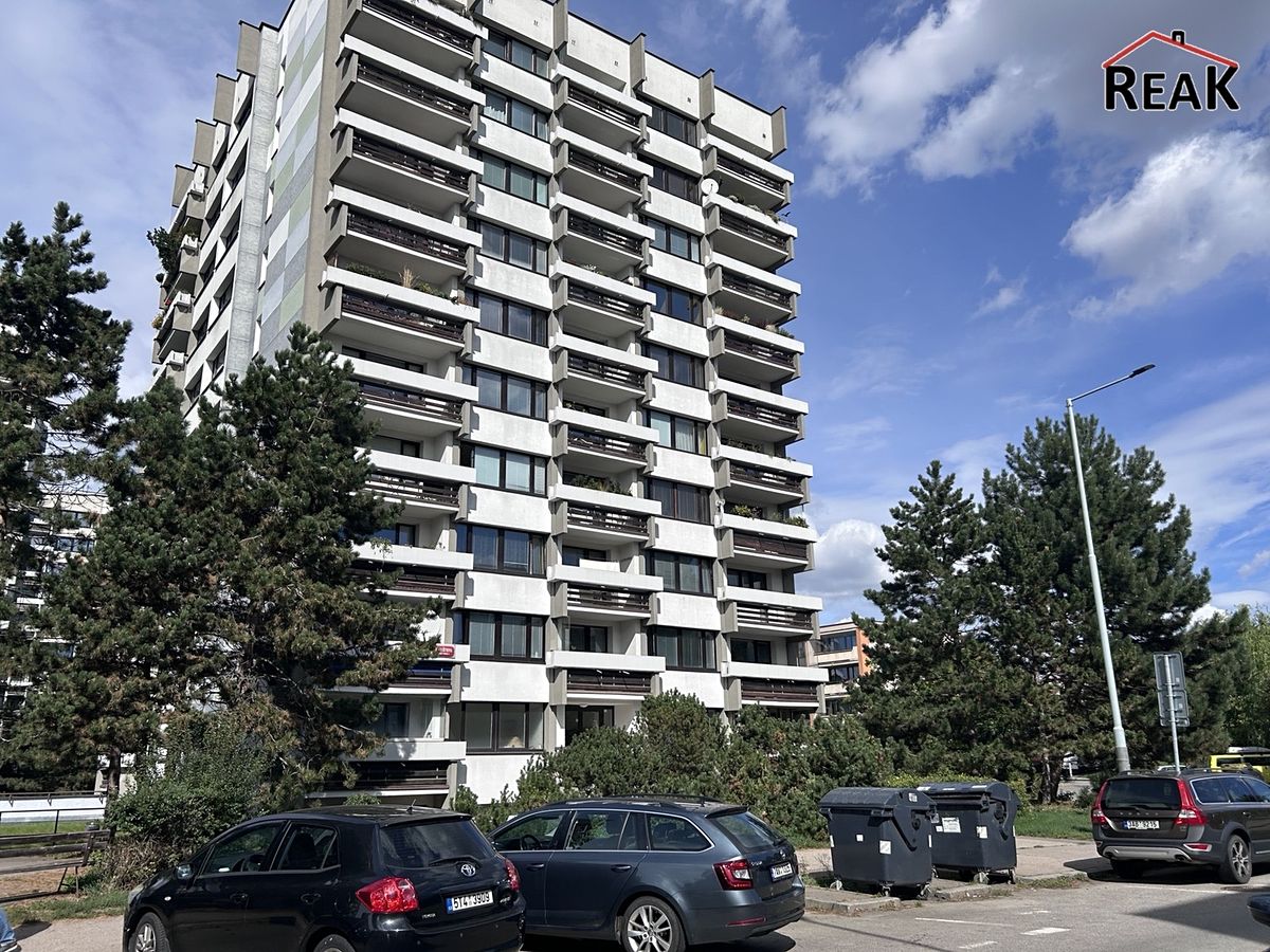 Pronájem bytu 2+1 64 m² – fotografie 2