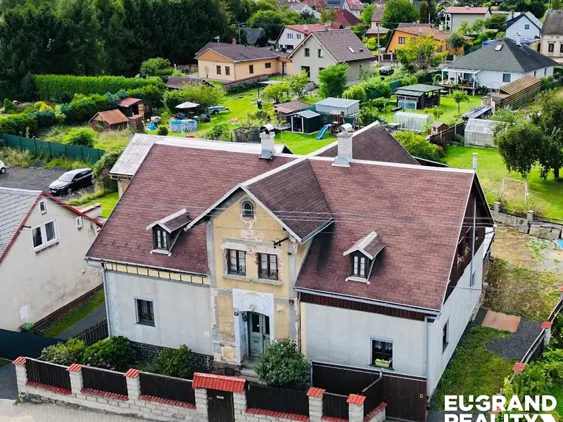 Prodej rodinného domu 226 m², pozemek 883 m², Rumburk – náhled fotky 1