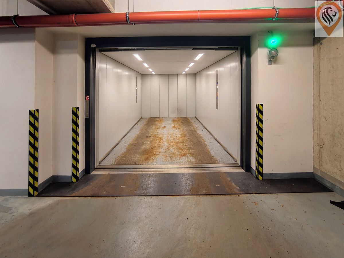 Prodej garážového stání 18 m² – fotografie 2