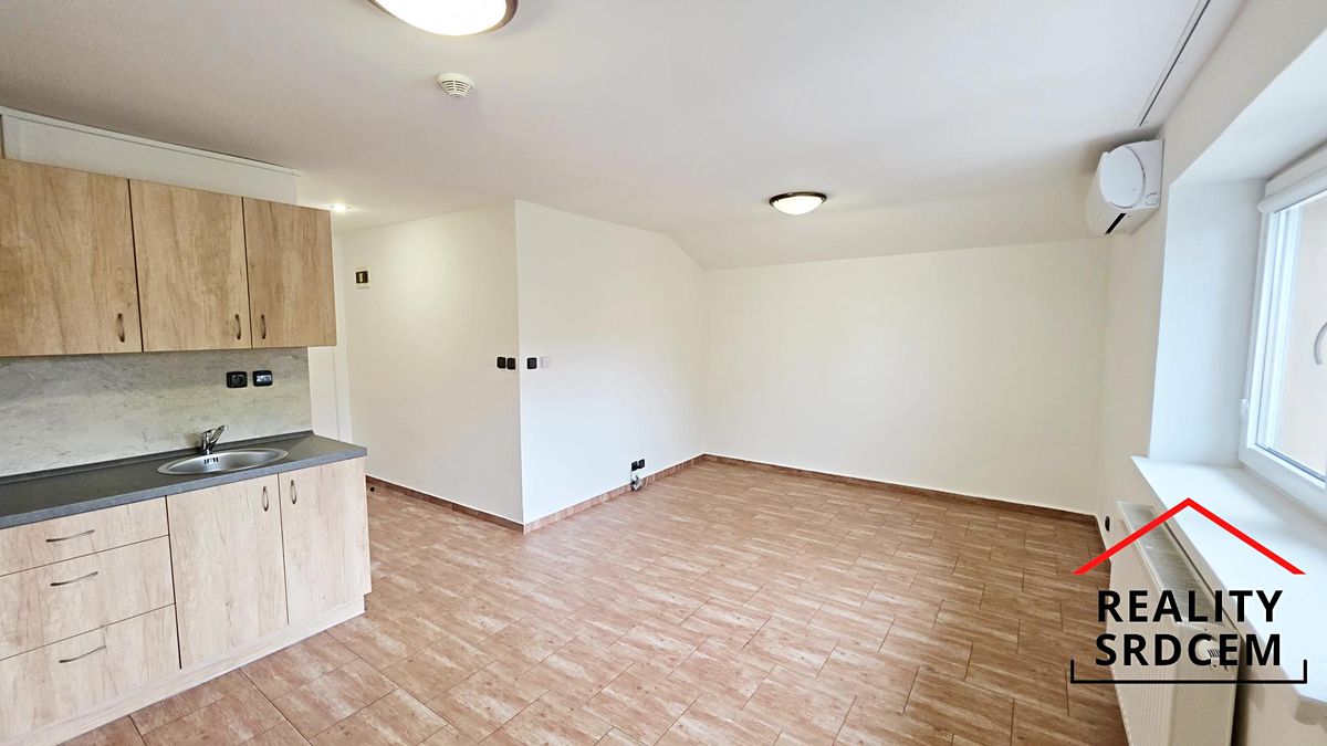 Pronájem bytu 3+kk 72 m² – fotografie 2