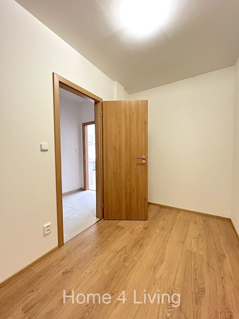 Pronájem bytu 2+kk 50 m² – fotografie 2