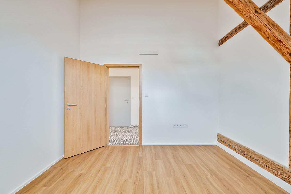 Pronájem bytu 3+kk 80 m² – fotografie 4