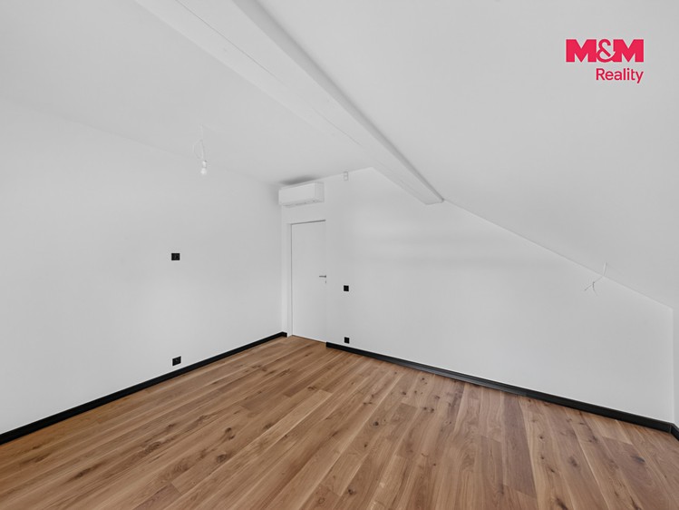 Prodej domu, 249 m² (20 z 30)
