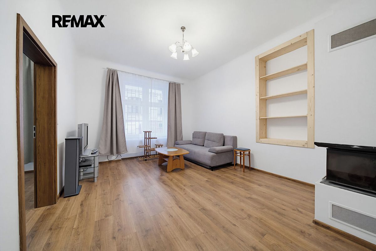 Prodej bytu 4+1 80 m², Karlovy Vary – fotka 1 z 3