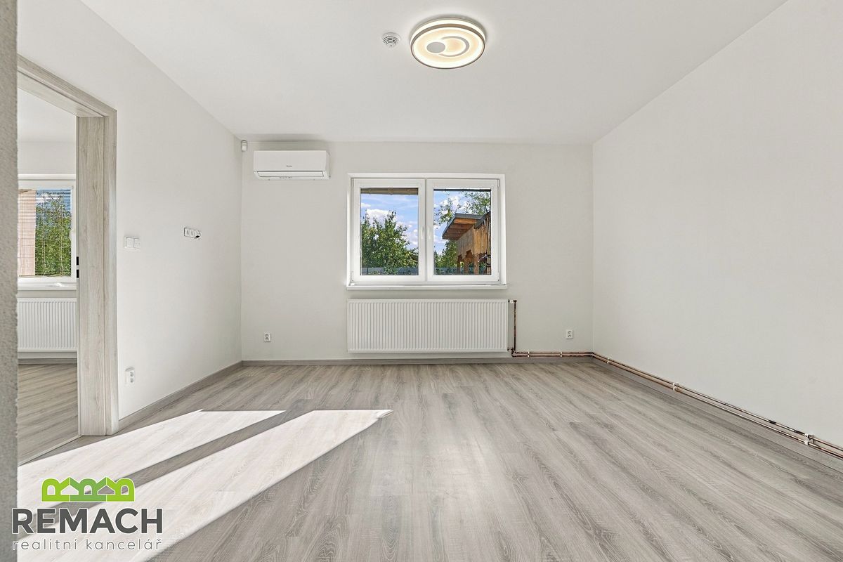Pronájem bytu 3+1 89 m² – fotografie 4