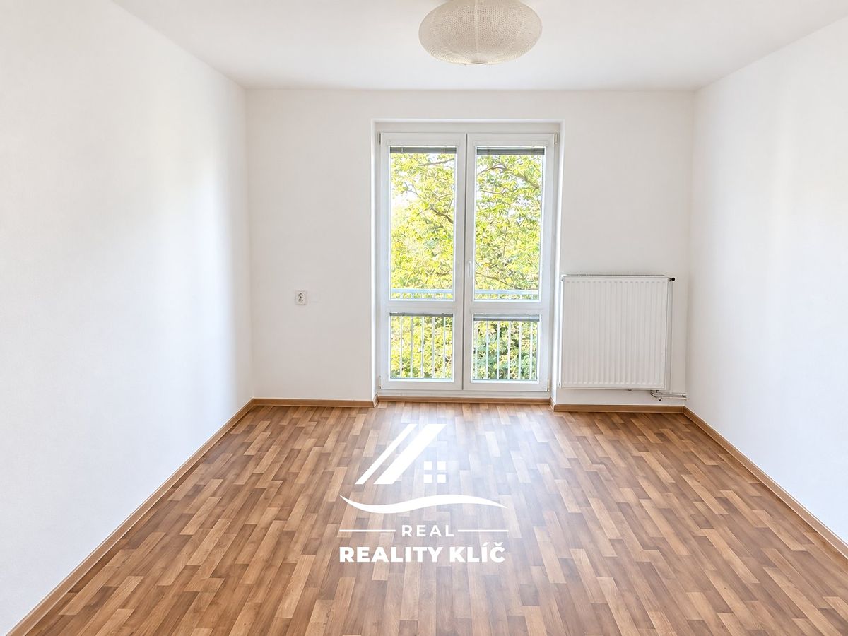 Pronájem bytu 2+1 55 m² – fotografie 3