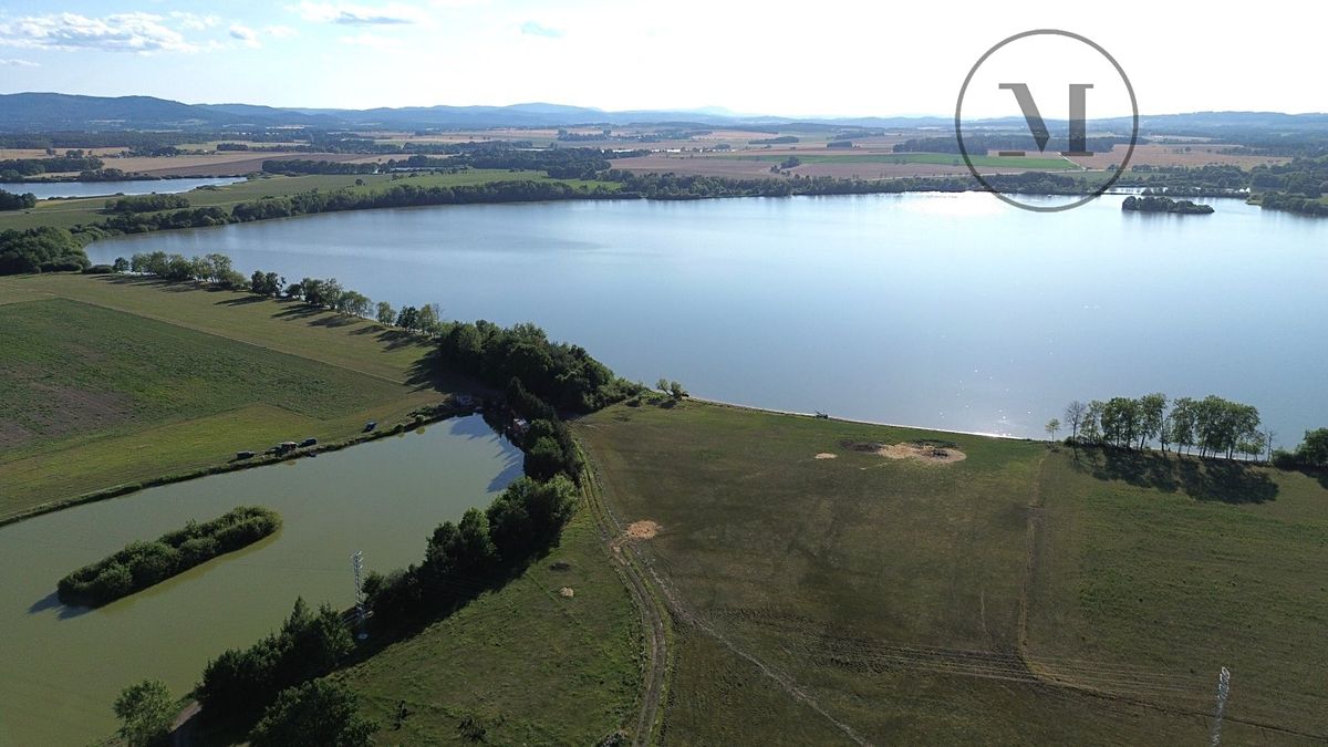 Prodej stavebního pozemku 1813 m² – fotografie 4