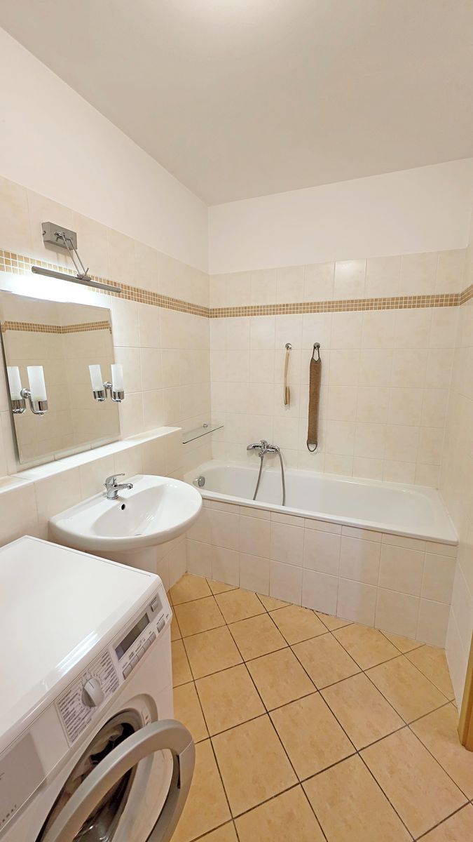 Pronájem bytu 2+kk 52 m² – fotografie 5