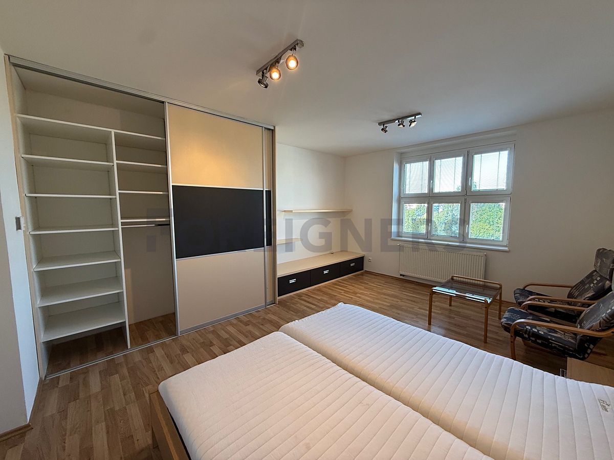Pronájem bytu 2+kk 52 m² – fotografie 3