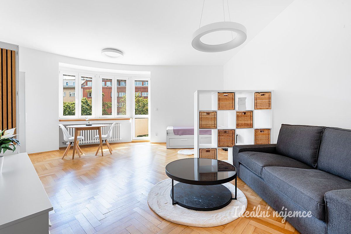 Pronájem bytu 1+kk 39 m²