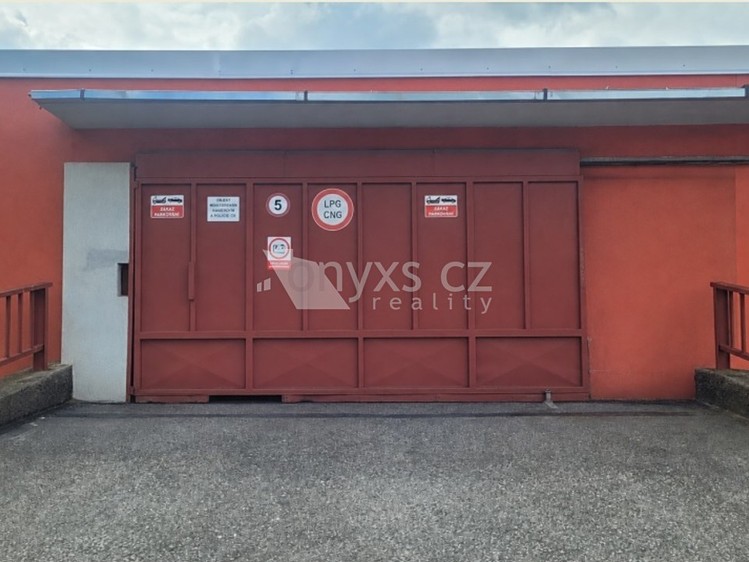 Prodej nemovitosti, 18 m² (2 z 19)