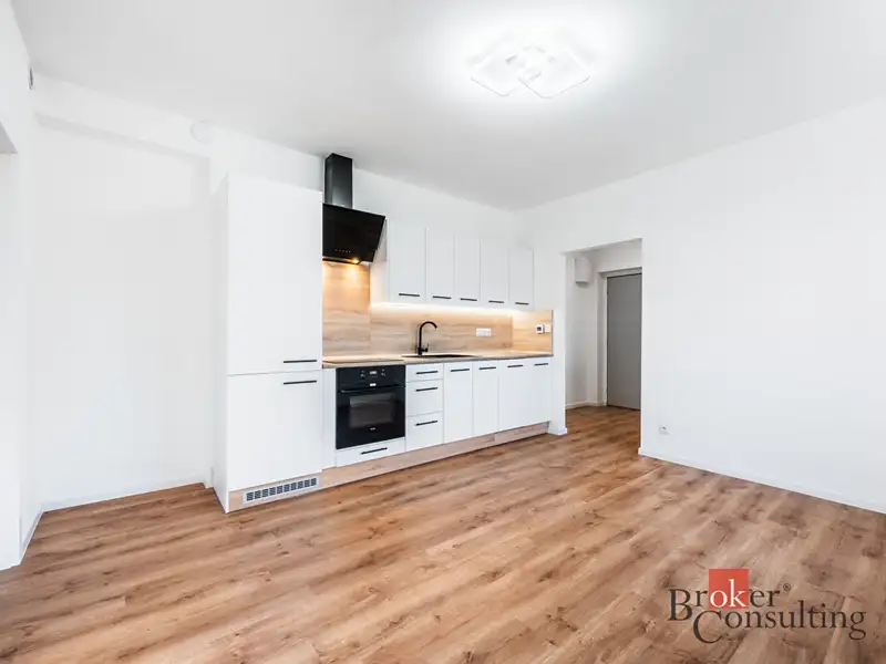 Pronájem bytu 2+kk 37 m², Ostrava – náhled fotky 3