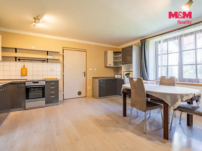 Prodej rodinného domu 185 m², pozemek 528 m², Libějice – náhled fotky 3