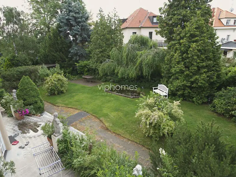 Pronájem bytu 3+1 150 m², Praha – náhled fotky 2
