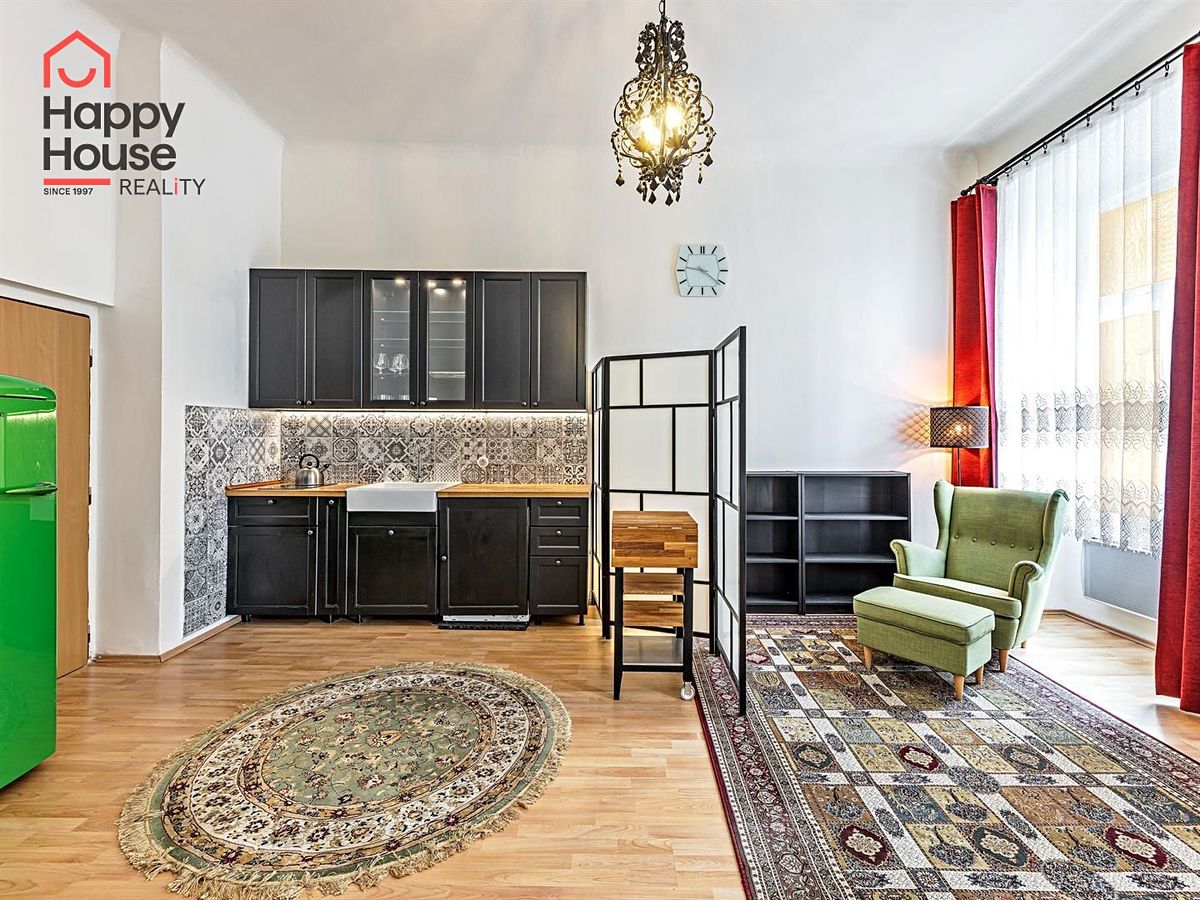Pronájem bytu 2+kk 64 m² – fotografie 3