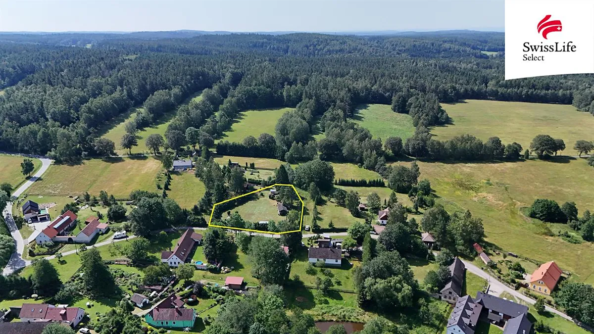 Prodej stavebního pozemku 2690 m²