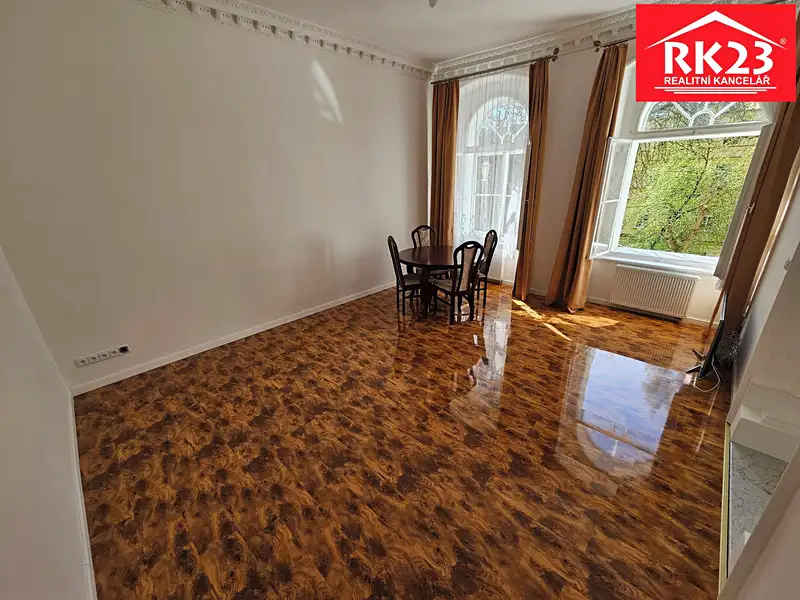 Prodej bytu 3+1 100 m², Mariánské Lázně – náhled fotky 1
