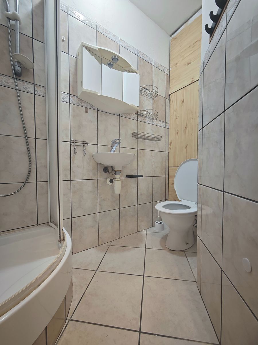 Pronájem bytu 2+kk 37 m² – fotografie 2