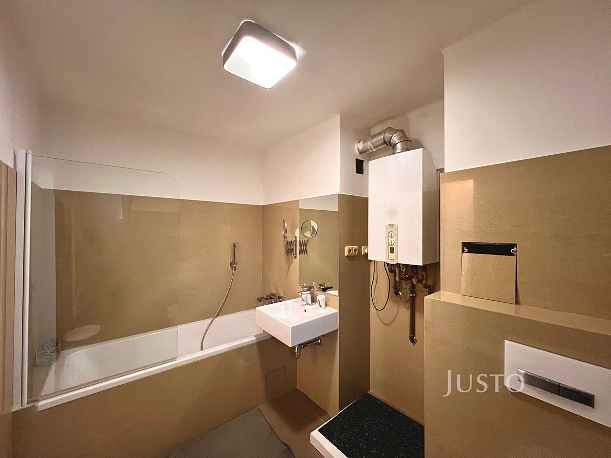 Pronájem bytu 2+1 57 m² – fotografie 4