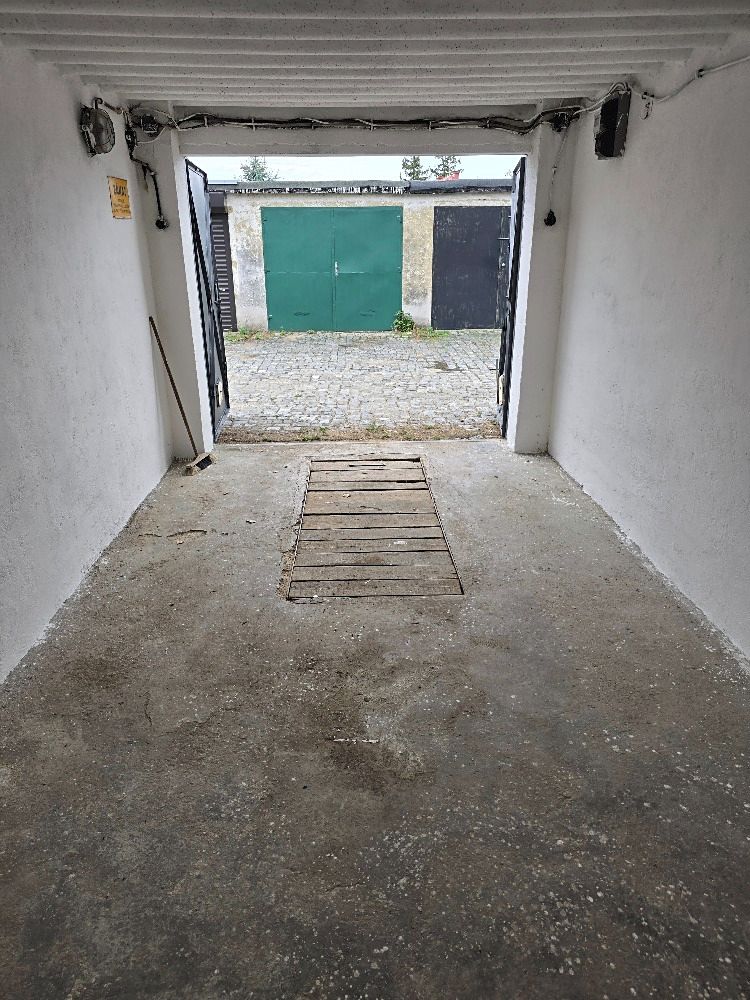 Pronájem garáže 16 m² – fotografie 3