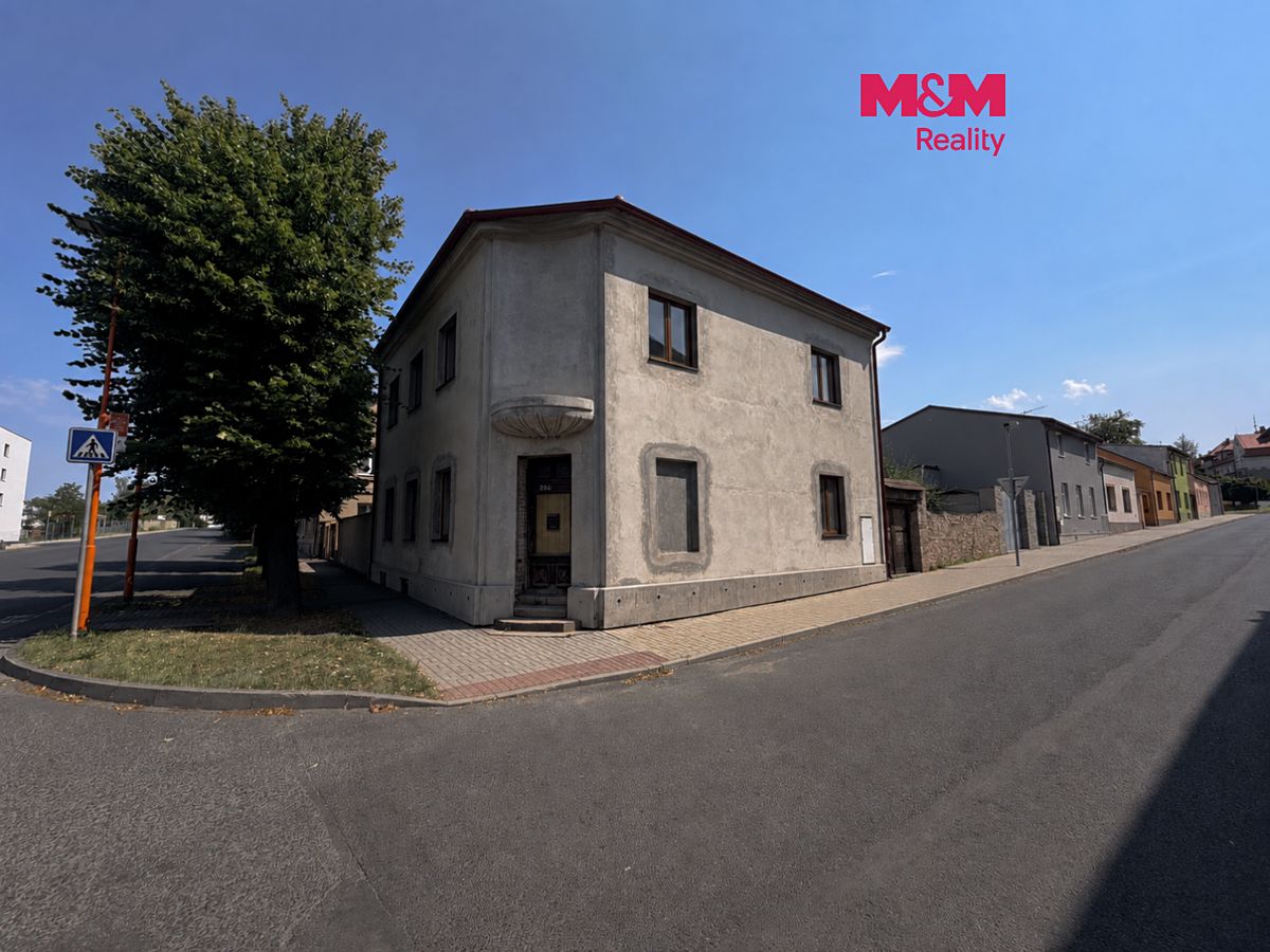 Prodej rodinného domu 233 m², pozemek 403 m²