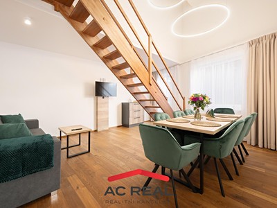 Prodej komerčního prostoru, 82 m² (3 z 20)