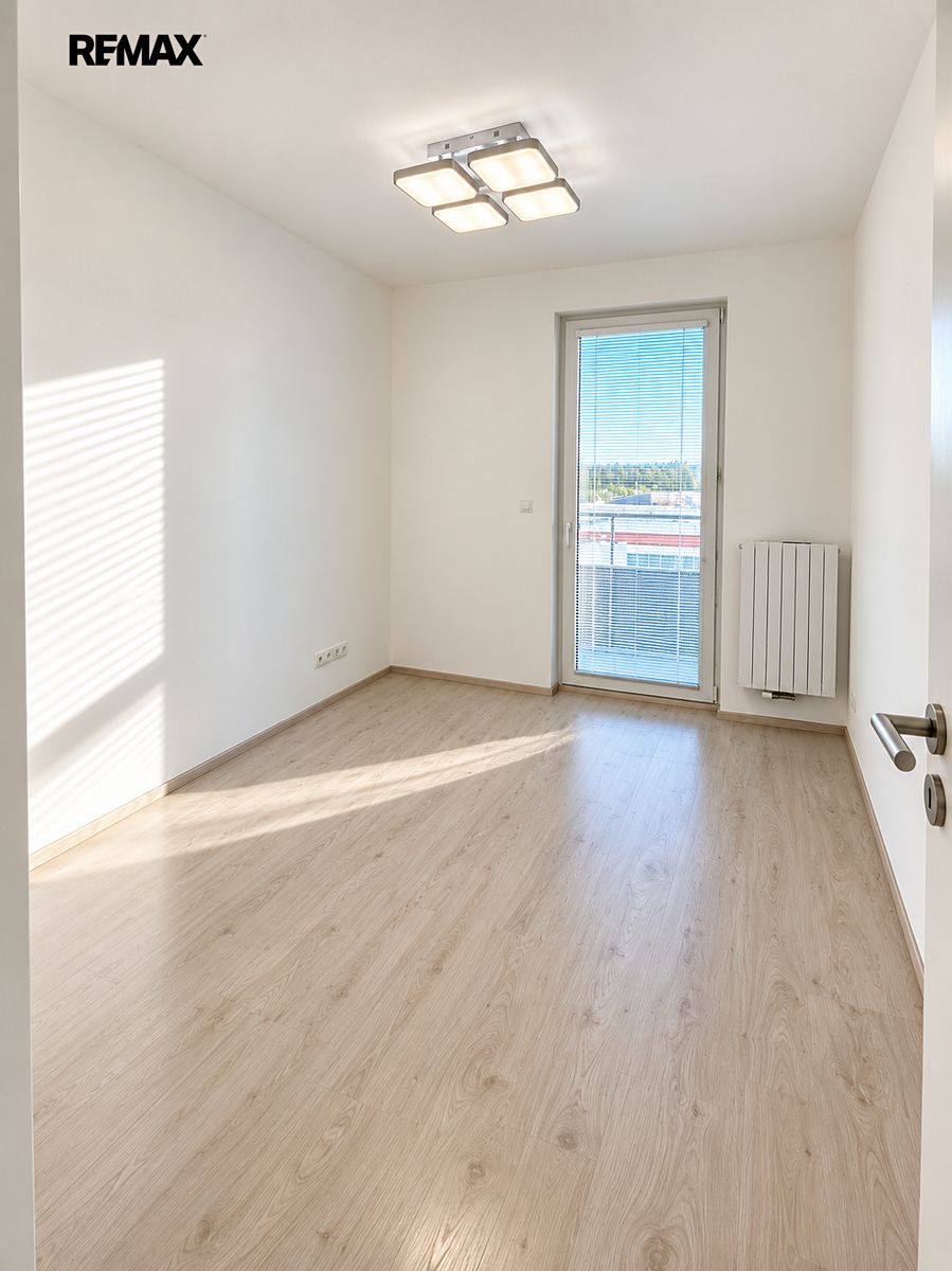 Pronájem bytu 4+kk 93 m² – fotografie 5