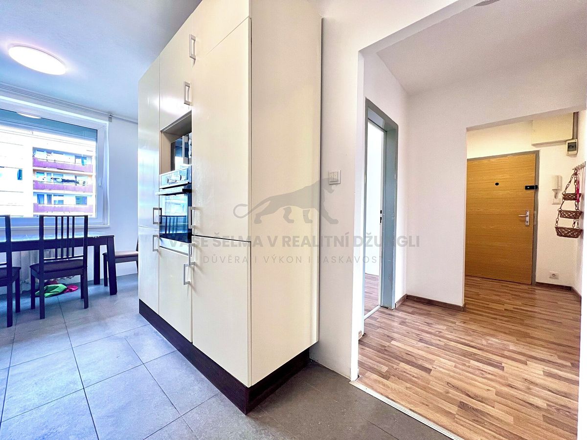 Pronájem bytu 3+1 75 m² – fotografie 3