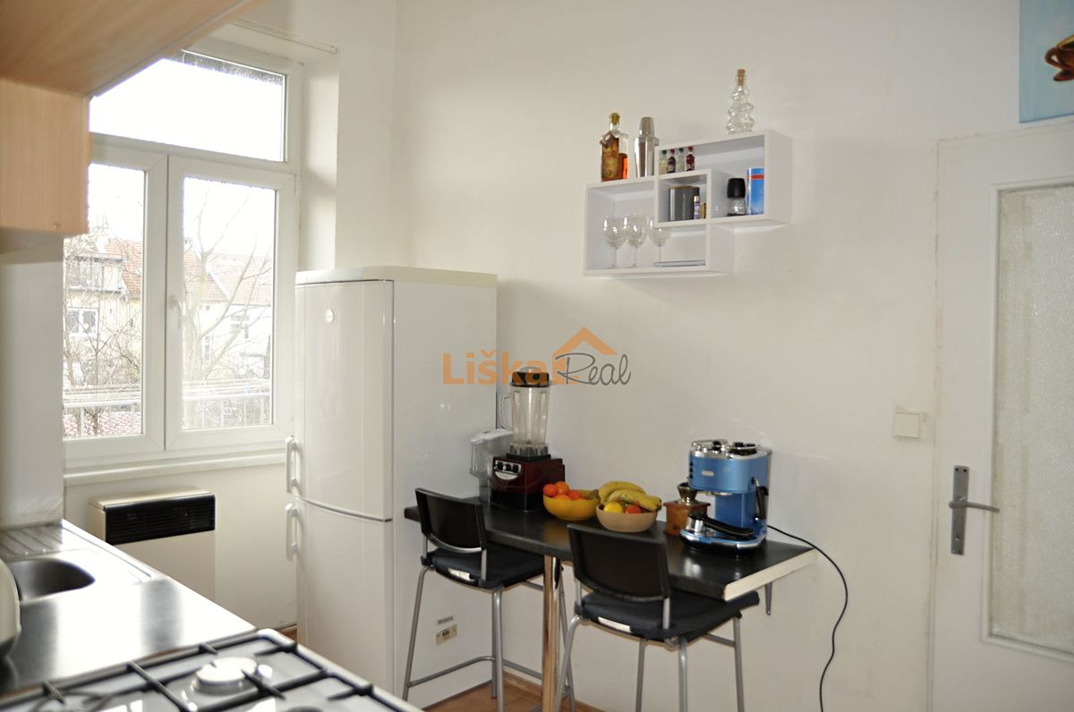 Pronájem bytu 2+1 60 m² – fotografie 3
