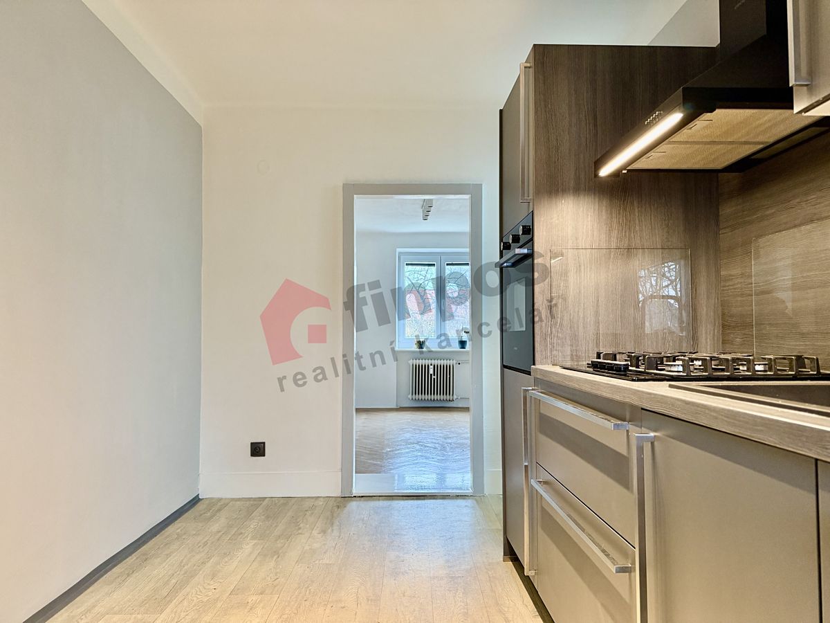 Pronájem bytu 2+1 56 m² – fotografie 2
