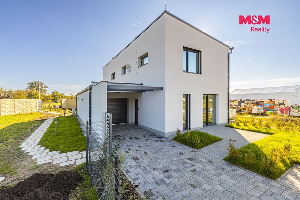 Pronájem rodinného domu 157 m², pozemek 713 m² – fotografie 4