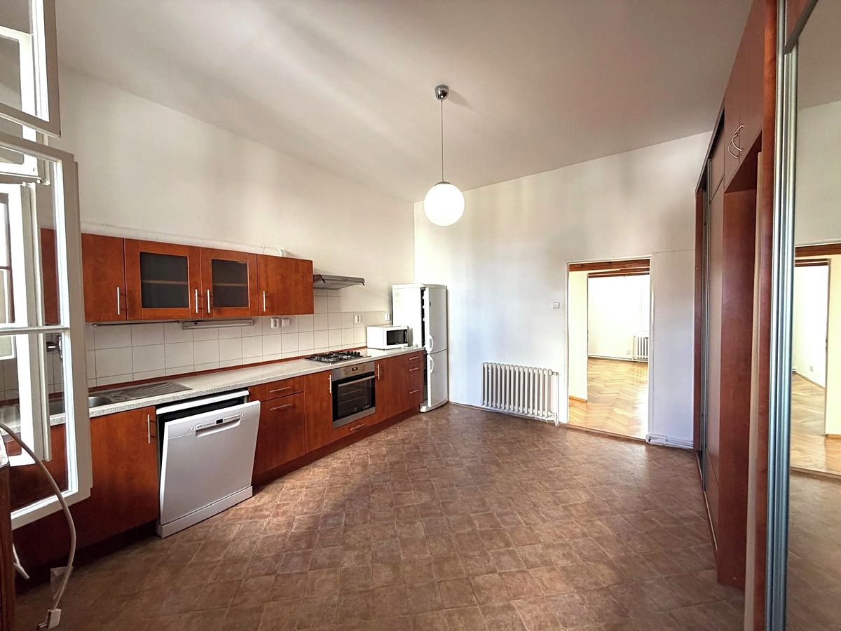 Pronájem bytu 3+1 87 m²