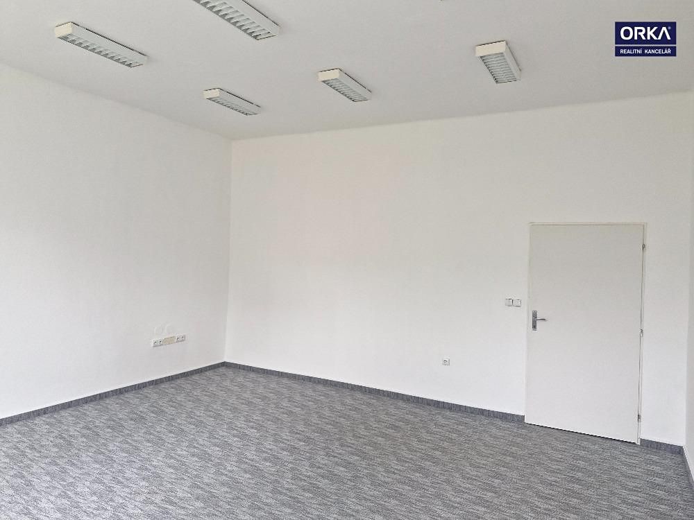 Pronájem kanceláře 30 m² – fotografie 2
