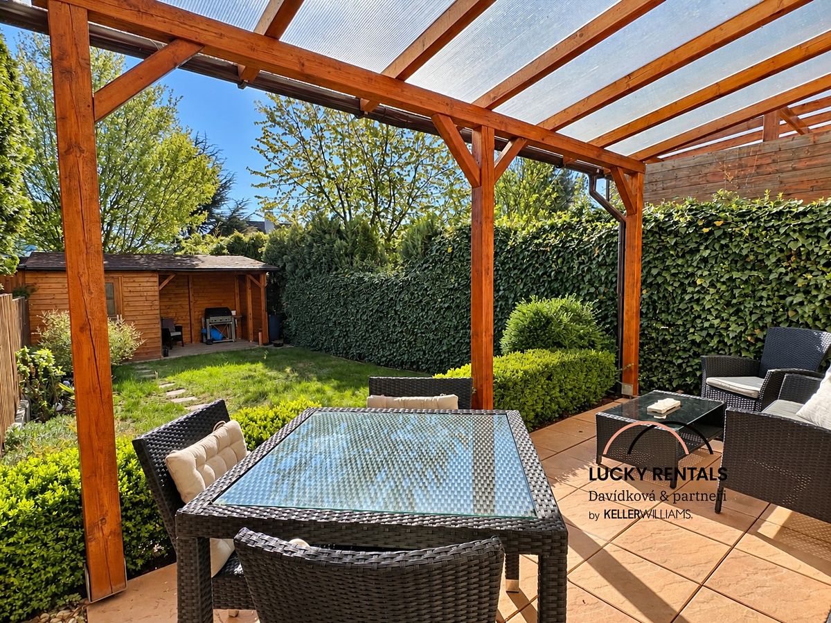 Pronájem rodinného domu 132 m², pozemek 192 m² – fotografie 3