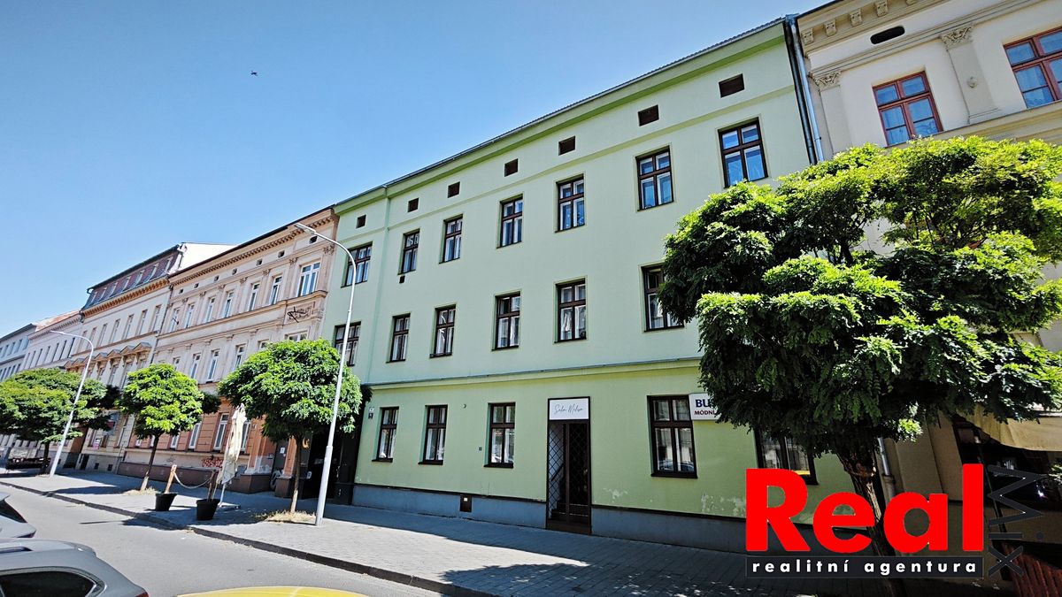 Pronájem bytu 1+kk 30 m²
