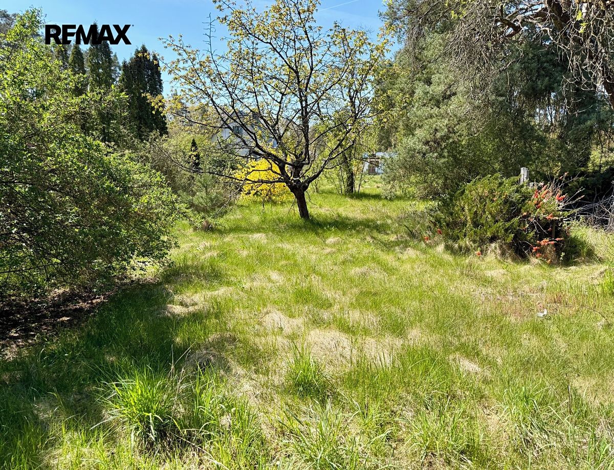 Prodej stavebního pozemku 2196 m²