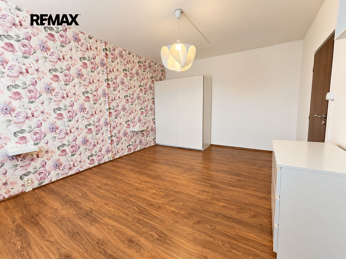 Pronájem bytu 1+1 35 m² – fotografie 4