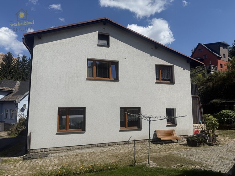 Prodej domu, 195 m² (2 z 35)