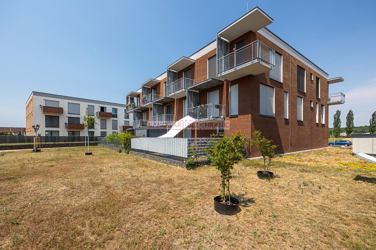 Pronájem bytu 1+kk 45 m² – fotografie 4