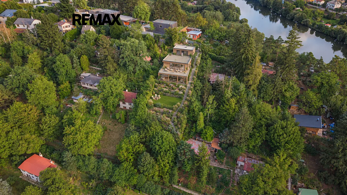 Prodej stavebního pozemku 1191 m²