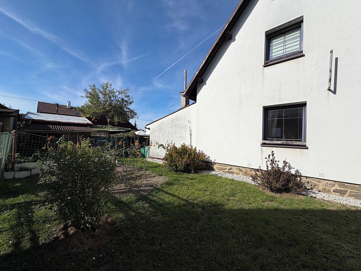 Prodej rodinného domu 100 m², pozemek 404 m² – fotografie 3