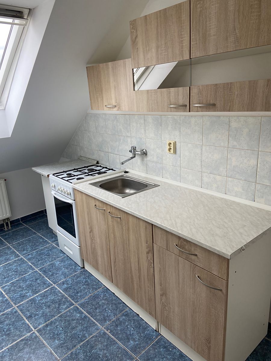 Pronájem bytu 1+kk 28 m²