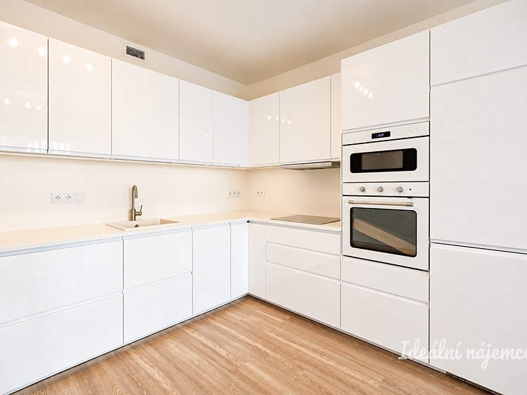Квартира 2+kk на продаж, 53 м² (2 з 19)
