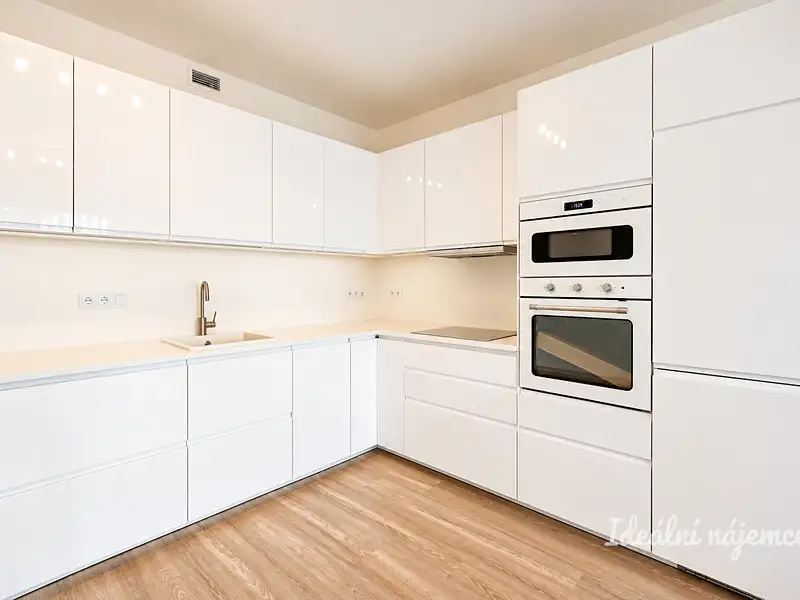 Prodej bytu 2+kk 53 m², Praha – náhled fotky 2