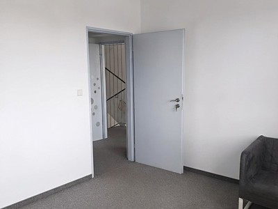 Комерційне приміщення в оренду, 22 м² (2 з 6)